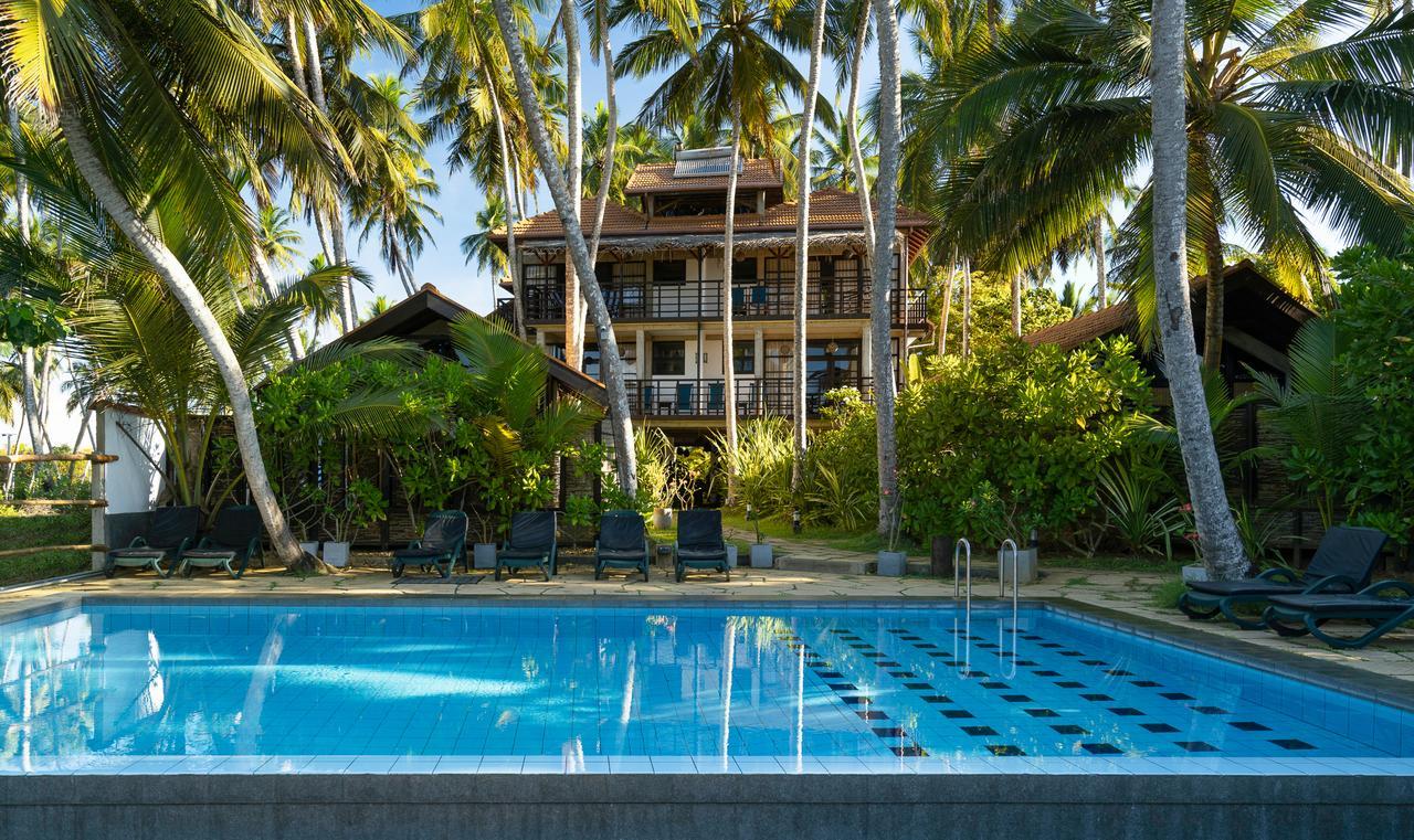 Hotel Seven Turtles Tangalle Exterior foto
